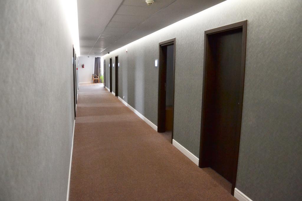 Hotel Orlik Płońsk エクステリア 写真