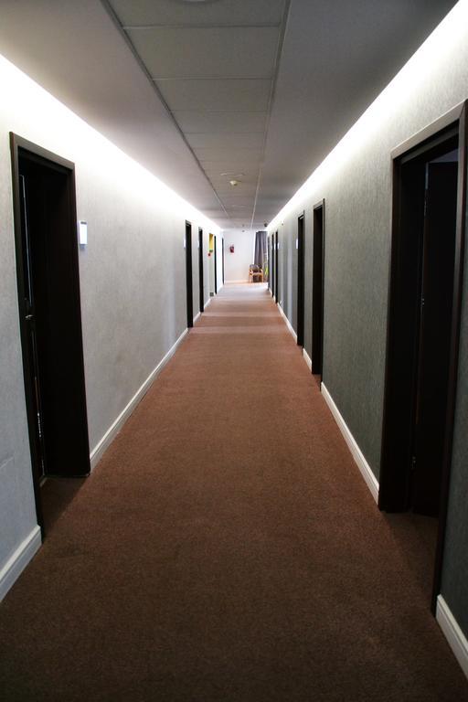 Hotel Orlik Płońsk エクステリア 写真